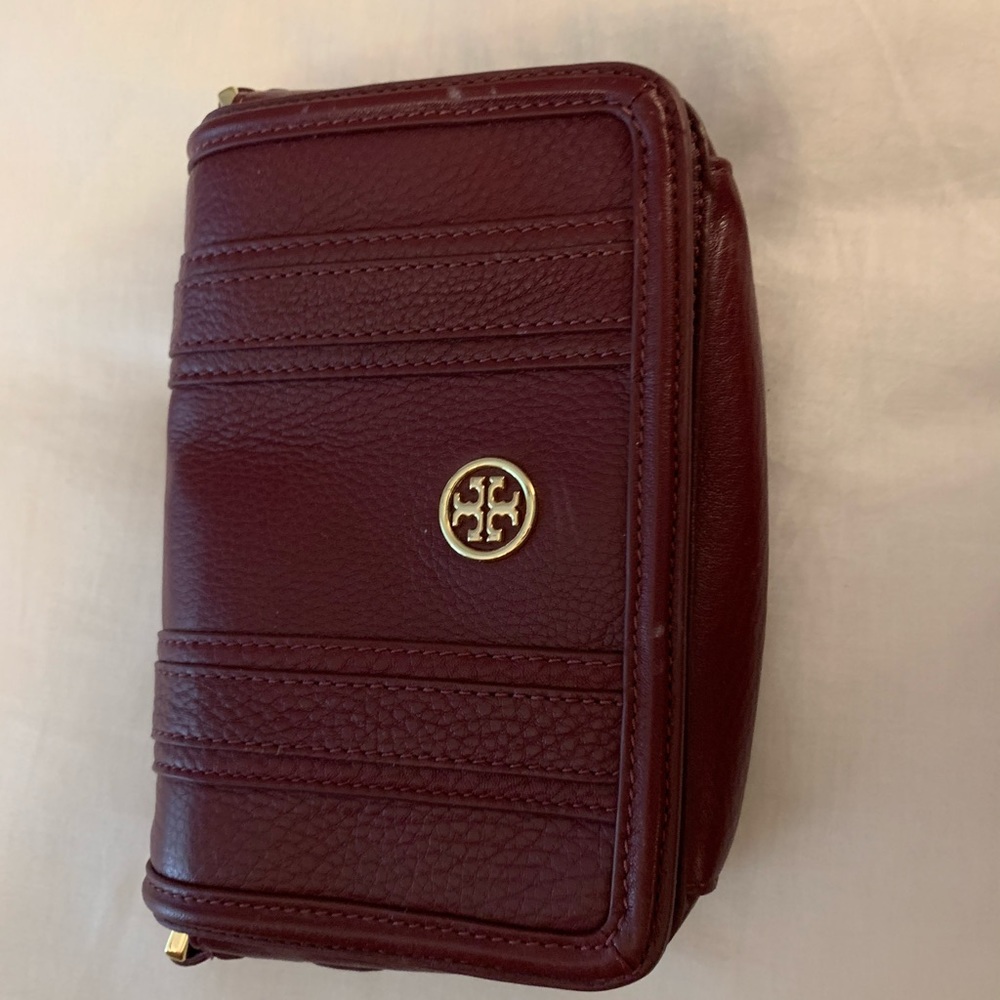 tory burch maroon tiny clutch +cross body chain - Picture 5 of 5